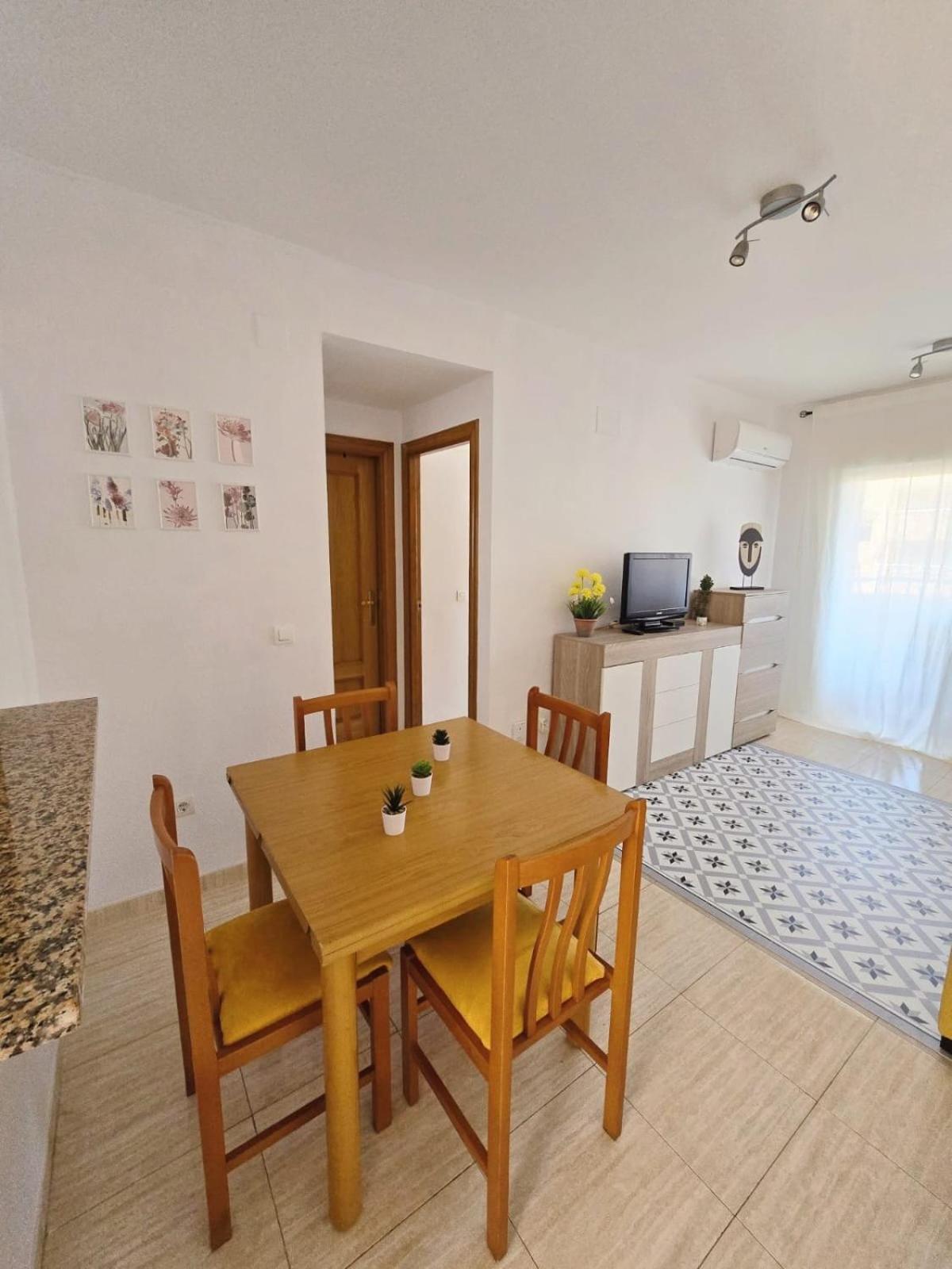 Apartamentos D&D Vistamar 1 Linea 카스텔론델라플라나 외부 사진